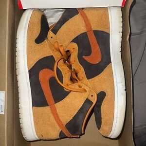 Nike Premium Dunks size 12.5